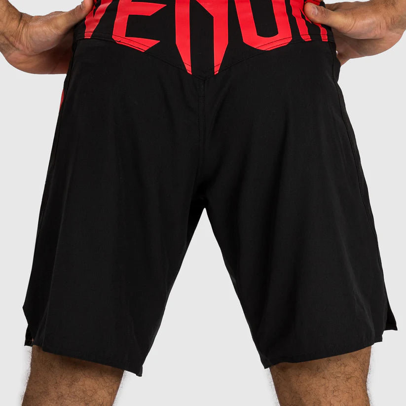 Fight Shorts Venum Light 5.0 negro/rojo