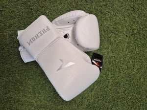 Guantes de boxeo Phenom Elite SG-210 Pro (blanco y negro)