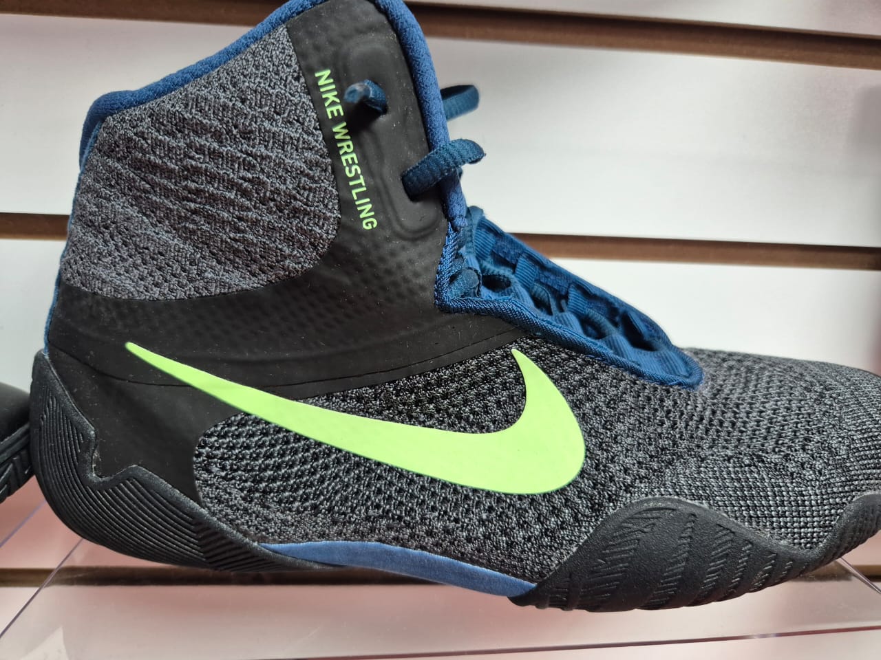 Zapatillas de Boxeo y Lucha Nike Tawa (gris y azul)
